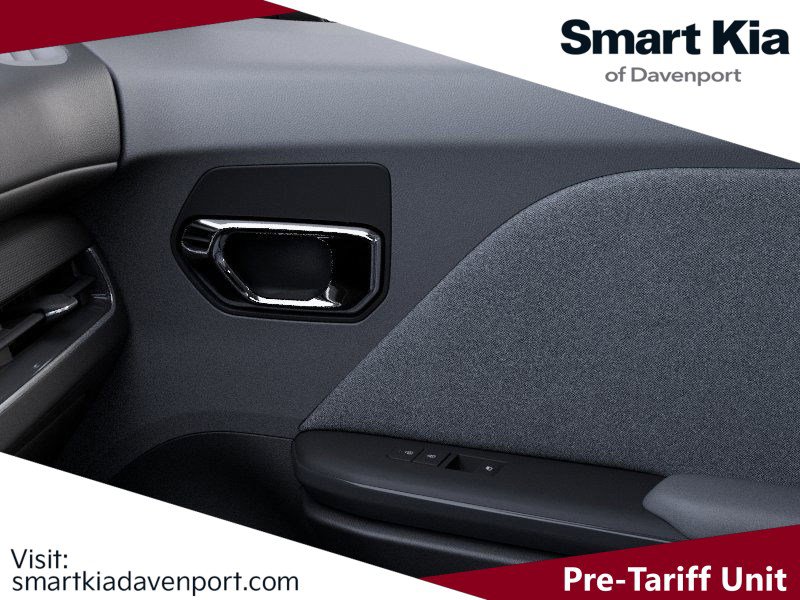 New 2025 Kia K4 LXS image 26