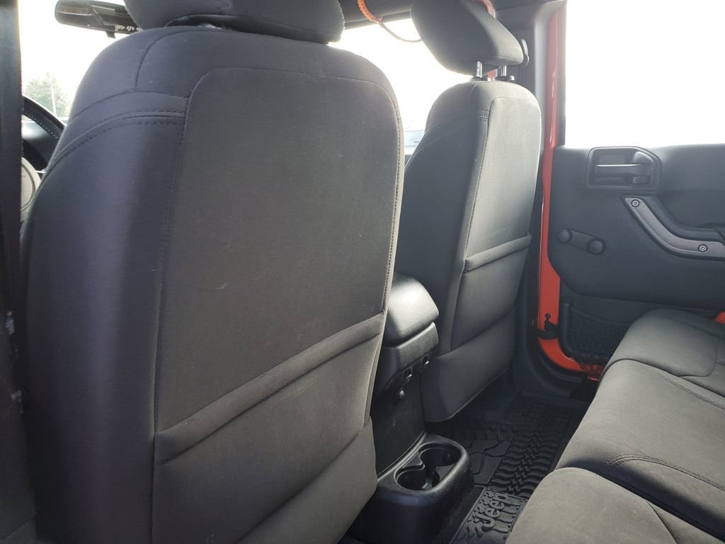 Used 2015 Jeep Wrangler Unlimited Sport w/ Connectivity Group image 10