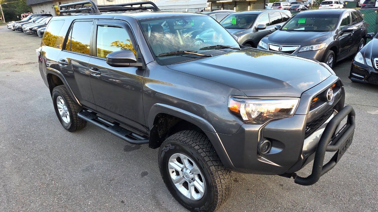 Used 2014 Toyota 4Runner SR5 AWD/4WD image 27