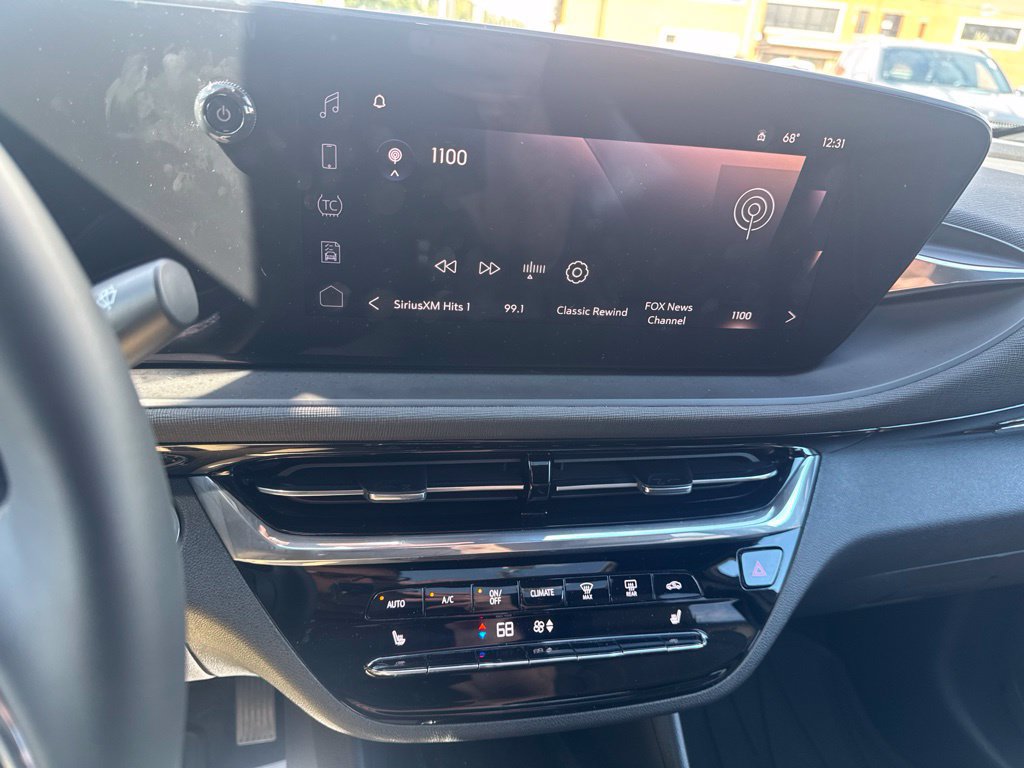 Used 2026 Buick Envista Avenir FWD image 21