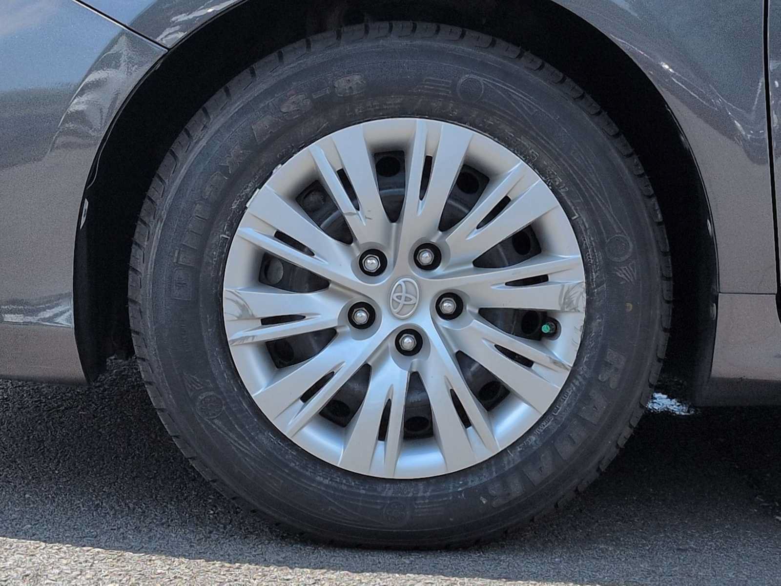 Used 2012 Toyota Camry LE FWD image 14