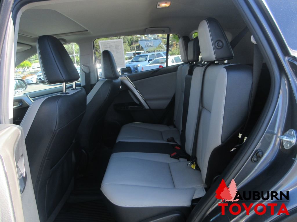 Used 2017 Toyota RAV4 Limited w/ Advanced Technology Package image 20