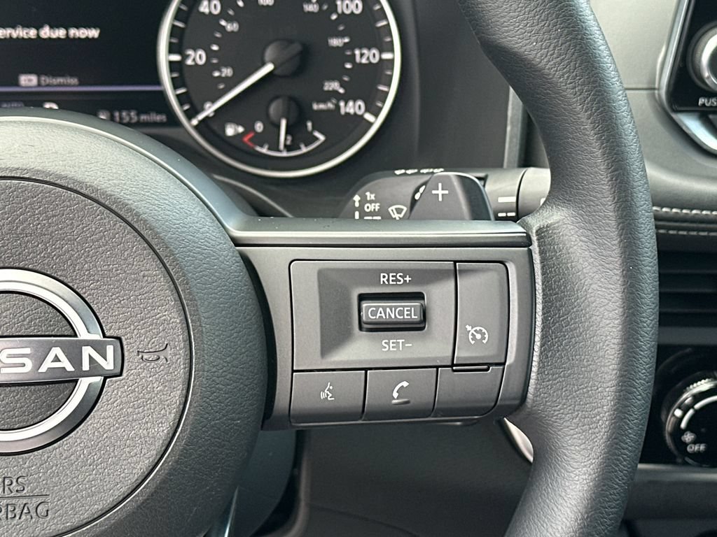 Used 2024 Nissan Rogue S AWD/4WD image 23