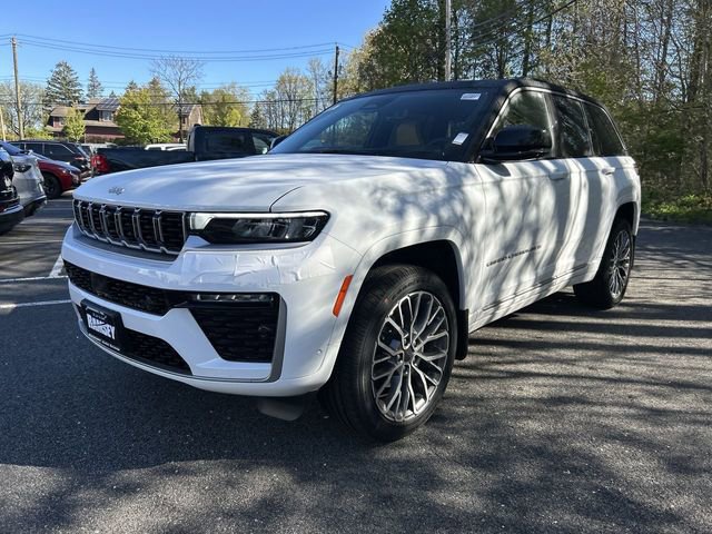 New 2026 Jeep Grand Cherokee Summit AWD/4WD image 4
