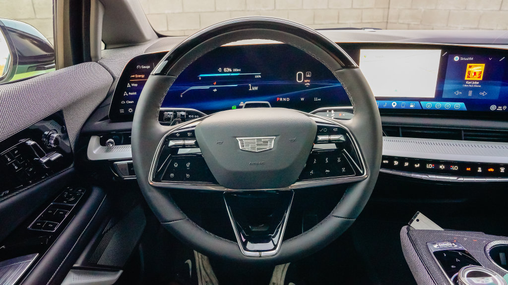 New 2027 Cadillac Optiq Sport w/ LPO, ONYX Package AWD/4WD image 17