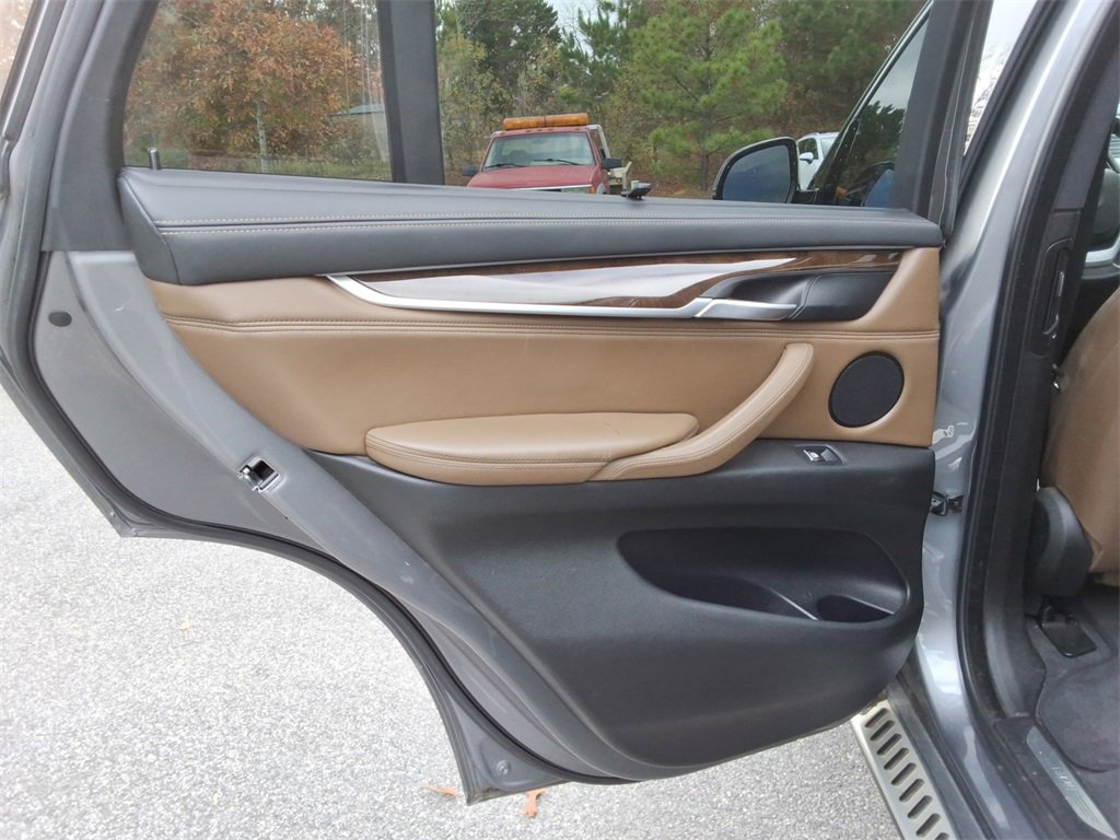 Used 2017 BMW X5 xDrive40e image 19