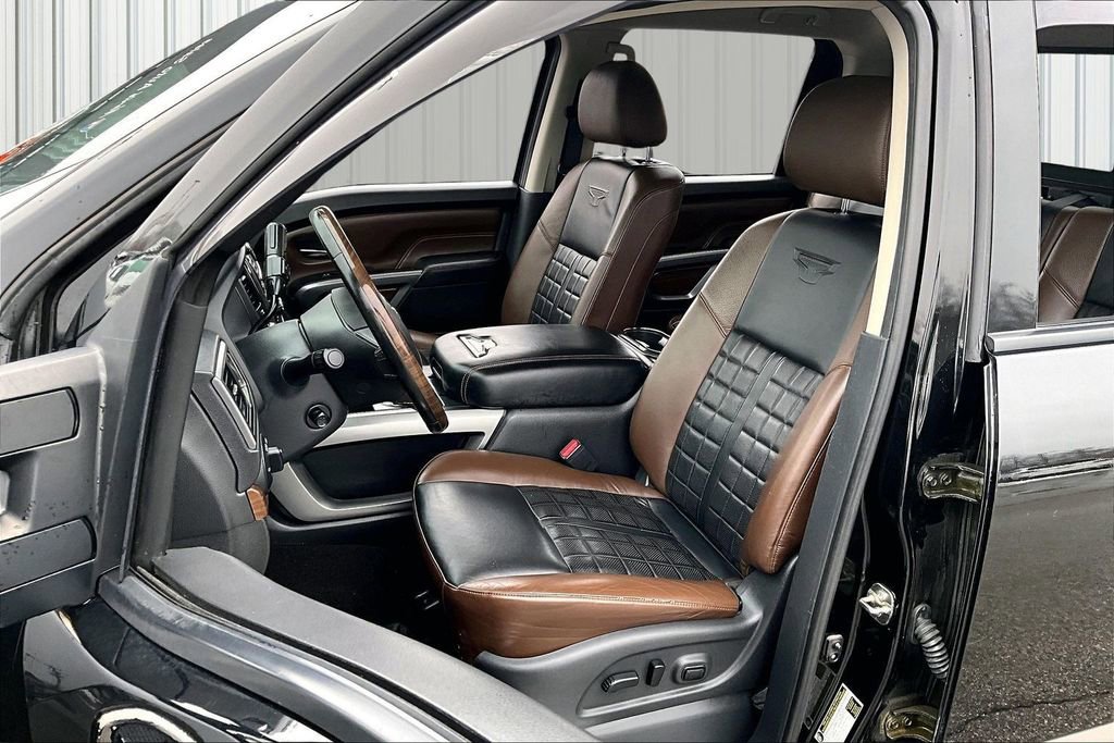 Used 2018 Nissan Titan Platinum Reserve image 22