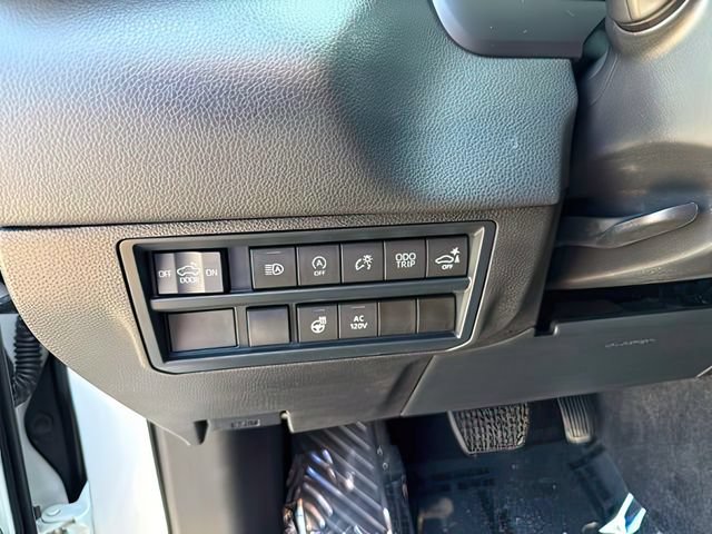 Used 2025 Toyota Tundra Limited AWD/4WD image 22