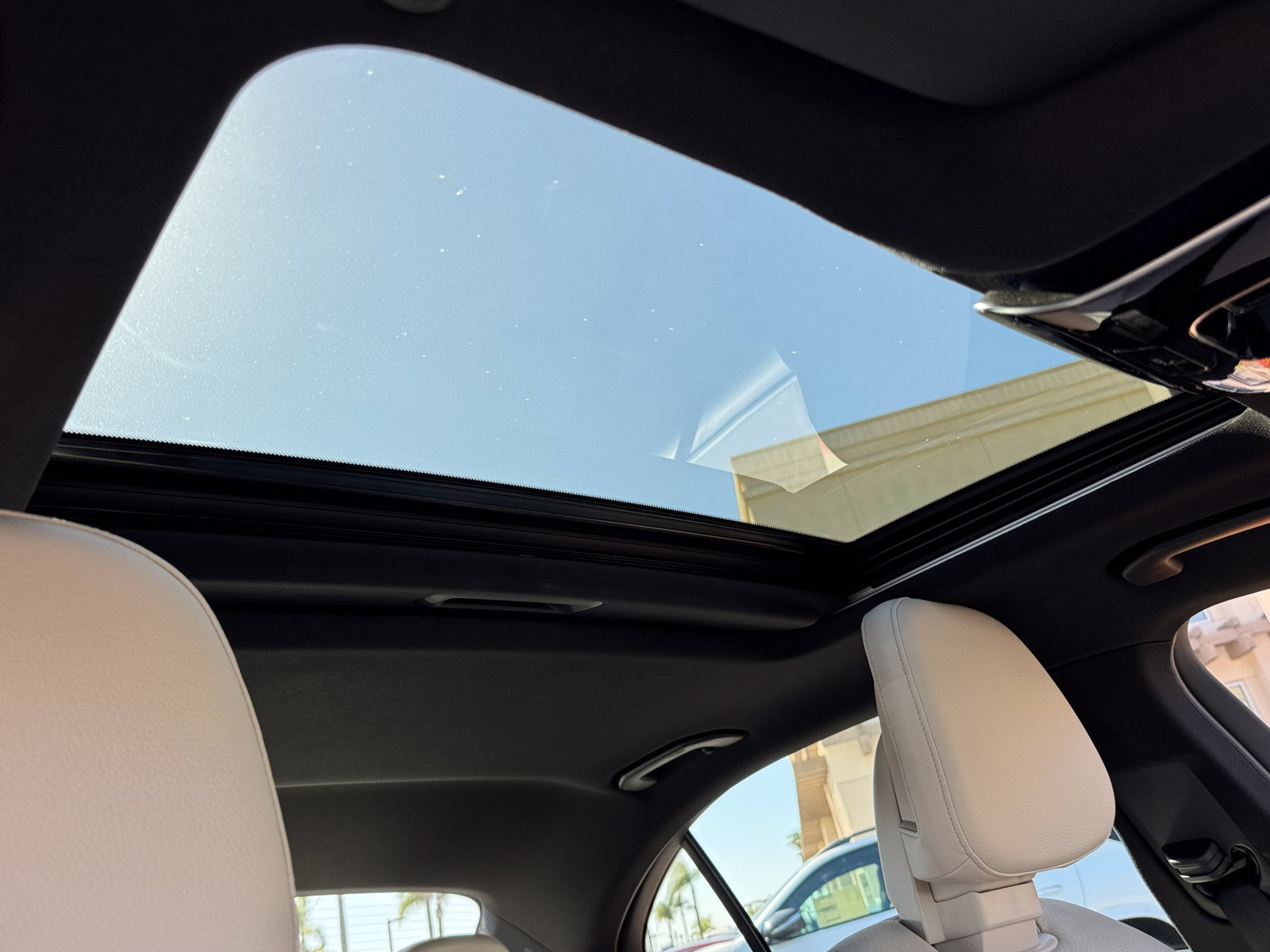 Used 2025 Mercedes-Benz C 300 Sedan image 8