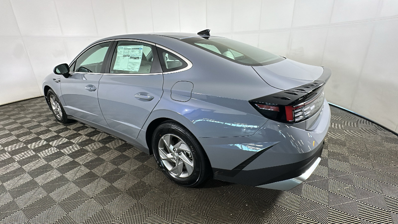 Used 2026 Hyundai Sonata SE FWD image 7