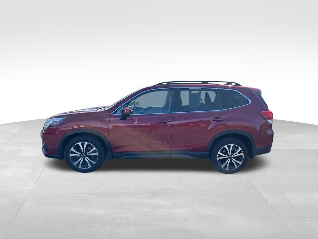 Used 2023 Subaru Forester Limited AWD/4WD image 2