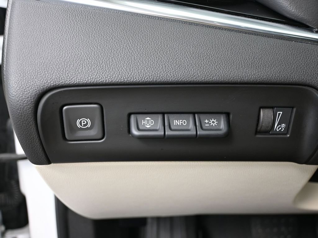 Used 2022 Buick Enclave Avenir w/ Avenir Technology Package image 36