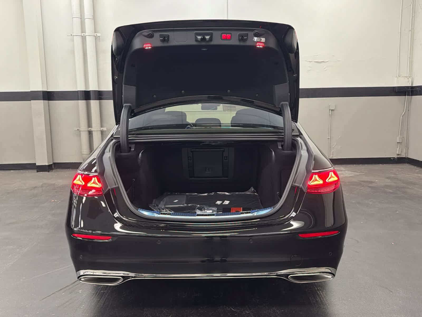 New 2027 Mercedes-Benz S 580 4MATIC Sedan image 16