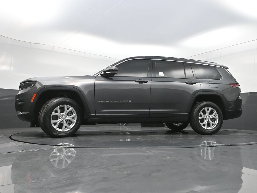 Used 2023 Jeep Grand Cherokee L Limited RWD image 31