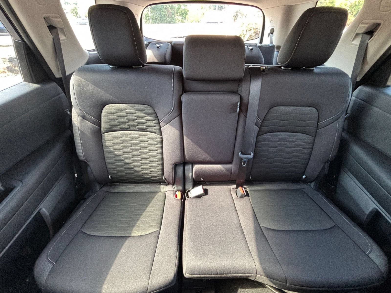 Used 2026 Nissan Pathfinder SV FWD image 38