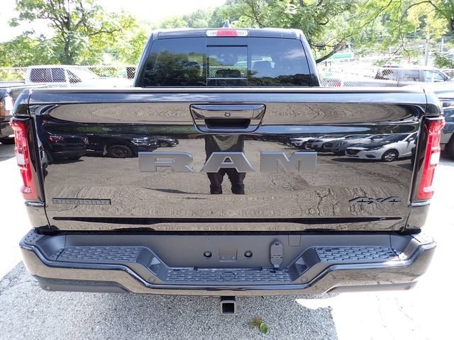 New 2027 RAM 1500 4x4 Crew Cab image 4