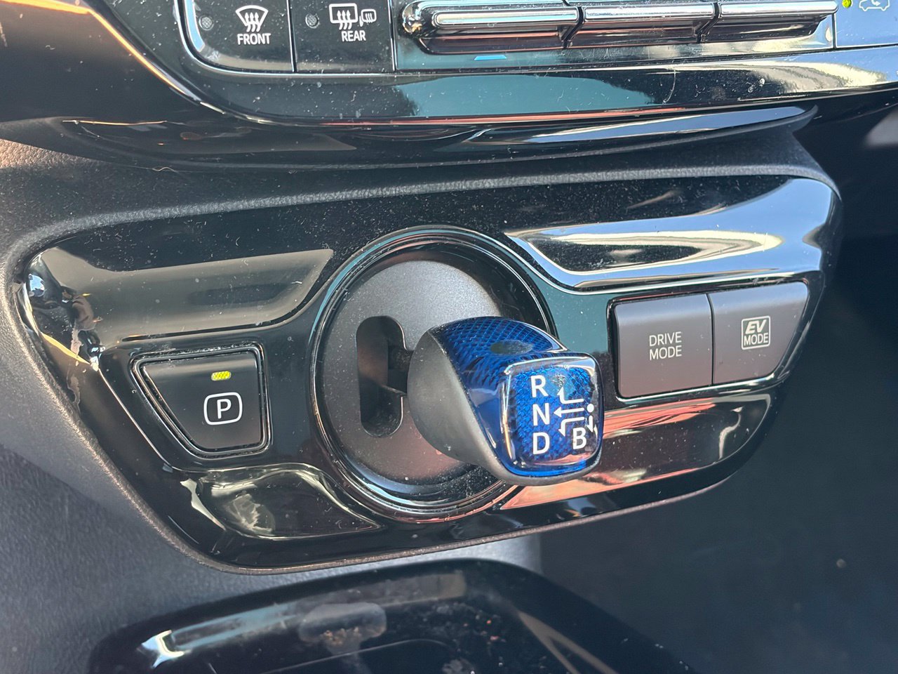 Used 2020 Toyota Prius XLE w/ Advanced Technology Package AWD/4WD image 8