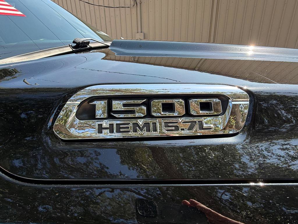Used 2021 RAM 1500 Laramie AWD/4WD image 10