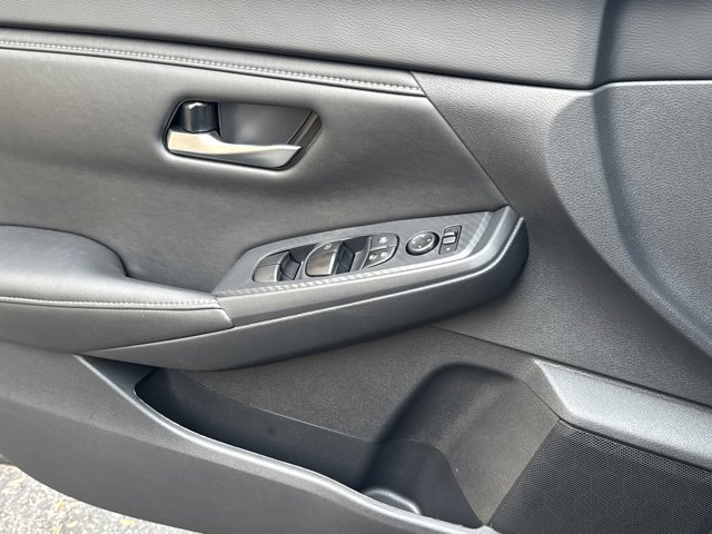 New 2025 Nissan Sentra SV FWD image 18