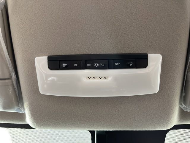 New 2025 Nissan Versa SV w/ Trunk Package image 34