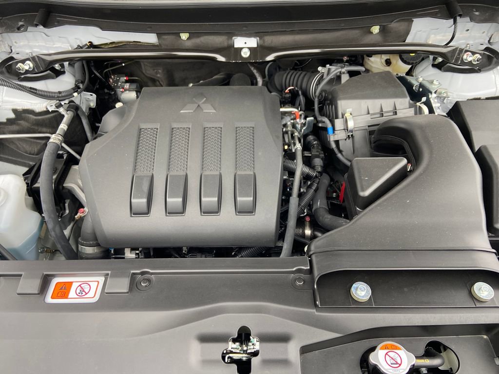 New 2025 Mitsubishi Eclipse Cross Black Edition image 10