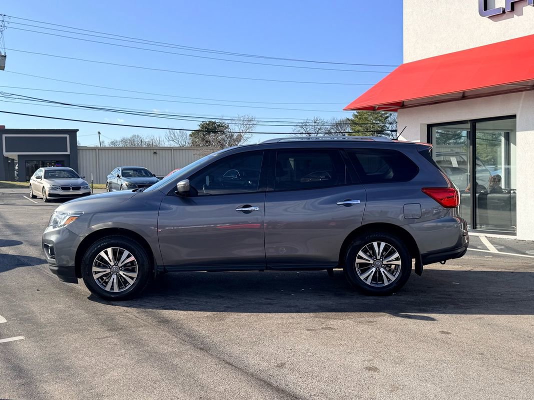 Used 2018 Nissan Pathfinder S image 3
