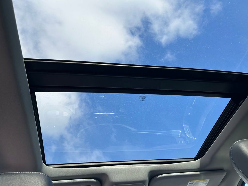 Certified 2023 Ford F150 Lariat w/ Equipment Group 502A High image 23