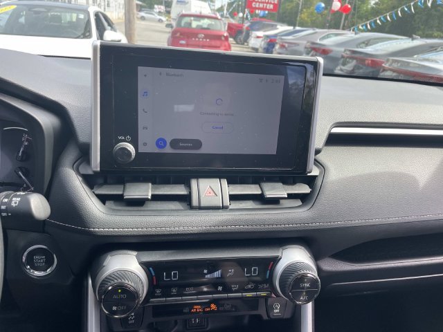 Used 2024 Toyota RAV4 XLE FWD image 25