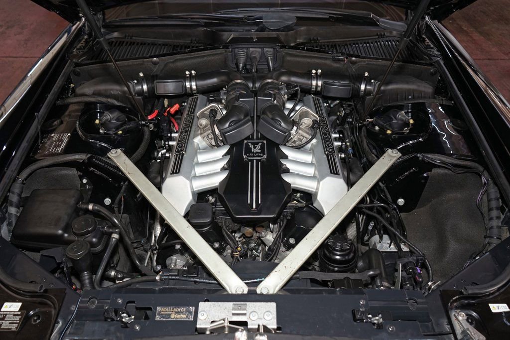 Used 2013 Rolls-Royce Phantom Sedan image 27