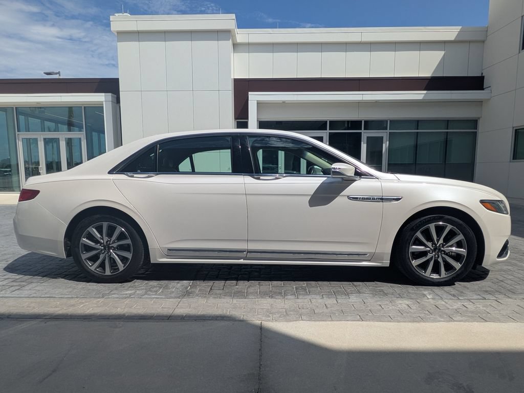 Used 2019 Lincoln Continental Premiere FWD image 7