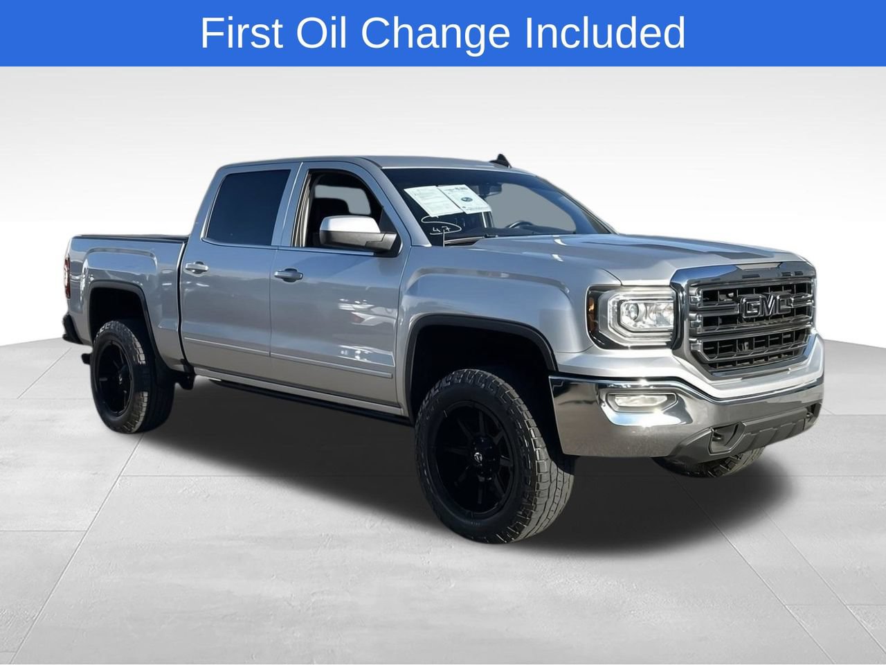 Used 2018 GMC Sierra 1500 SLE w/ SLE Value Package AWD/4WD image 2