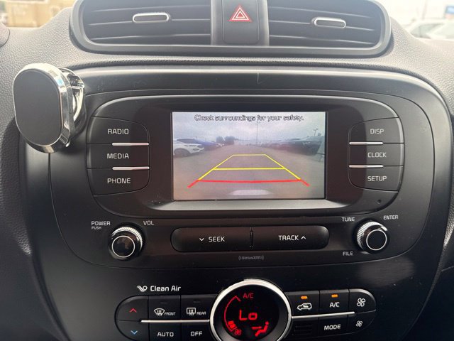 Used 2017 Kia Soul + FWD image 28