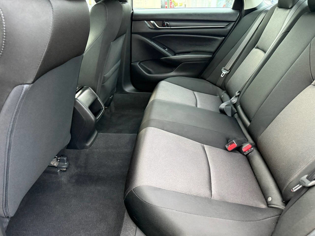 Used 2020 Honda Accord LX image 23