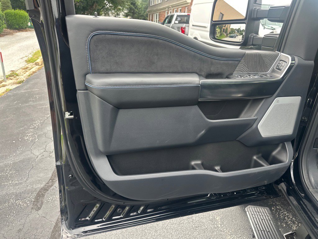 New 2025 Ford F250 Platinum image 22