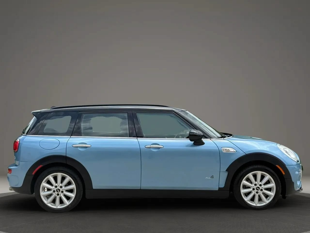 Used 2018 MINI Cooper Clubman S AWD/4WD image 2