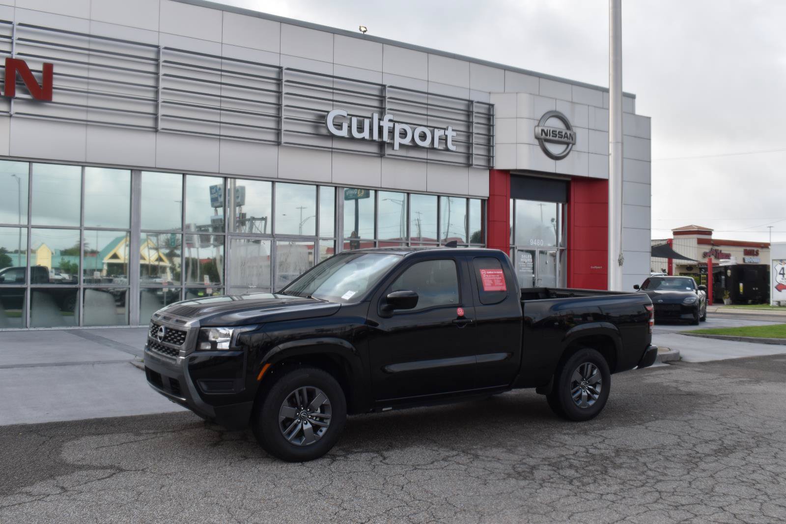 Certified 2025 Nissan Frontier SV RWD image 2