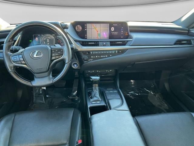 Used 2020 Lexus ES 300h w/ Premium Package image 14