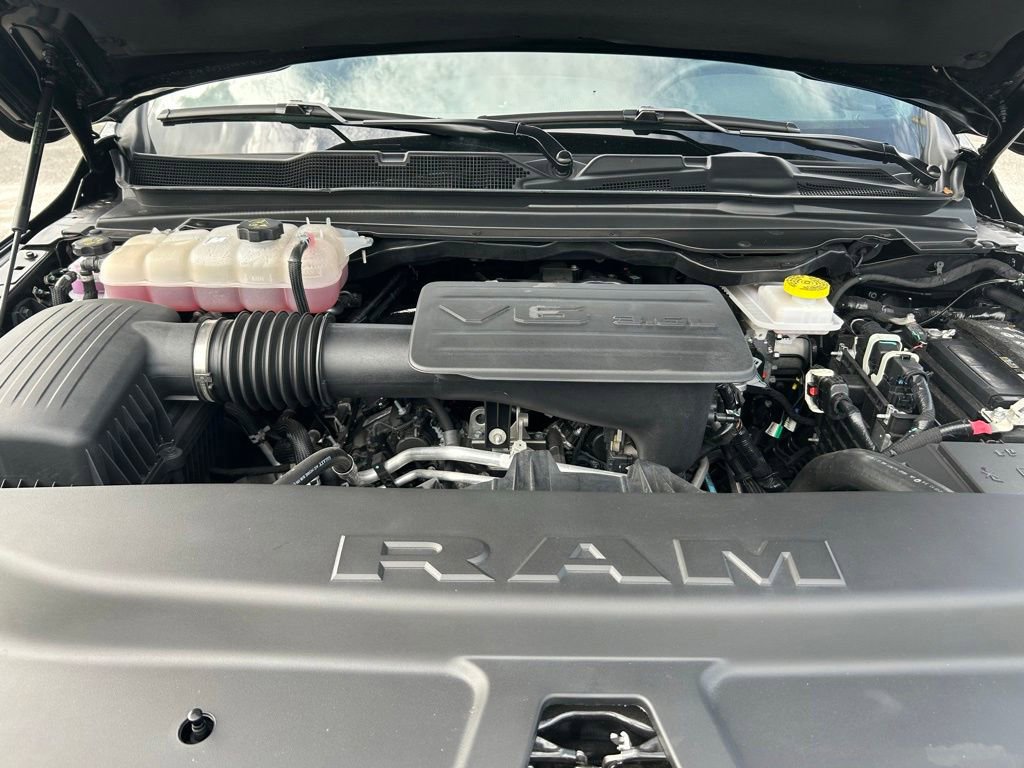 Used 2025 RAM 1500 Big Horn RWD image 9
