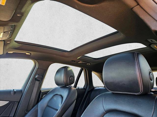 Used 2022 Mercedes-Benz GLC 300 image 15