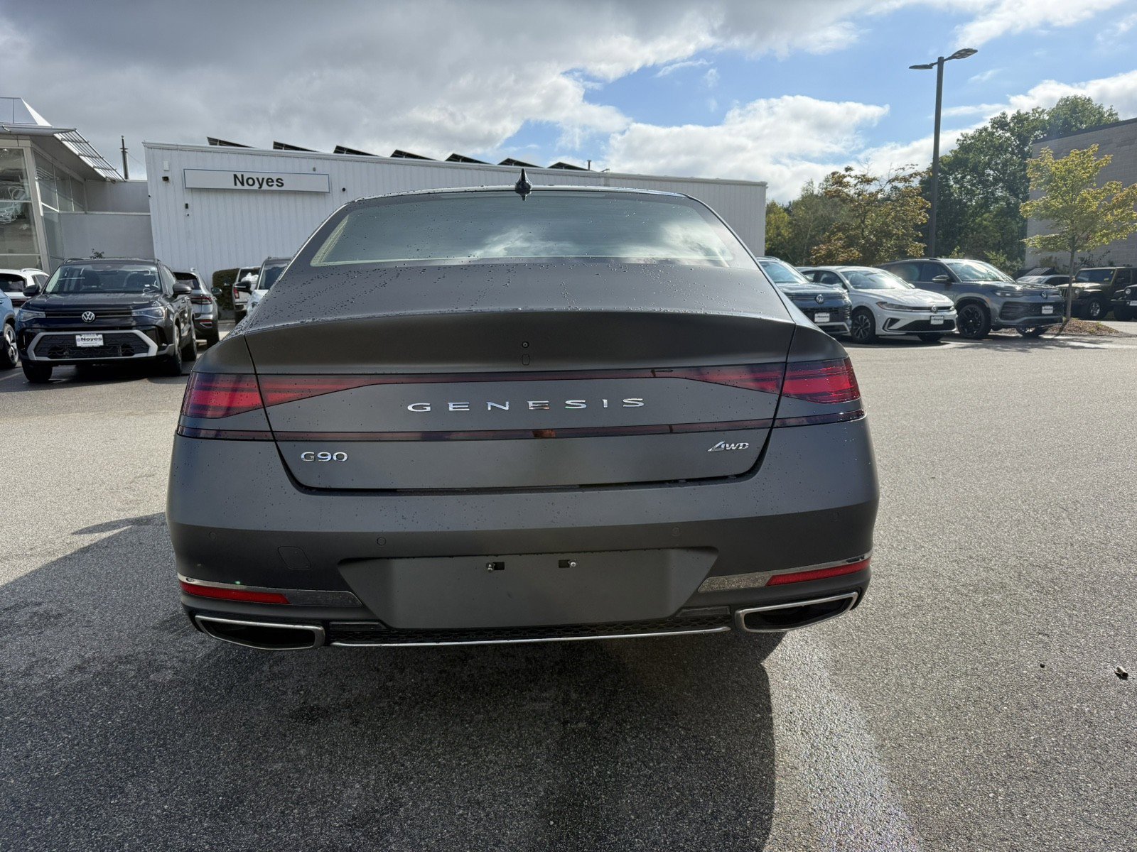 Used 2023 Genesis G90 3.5T image 4