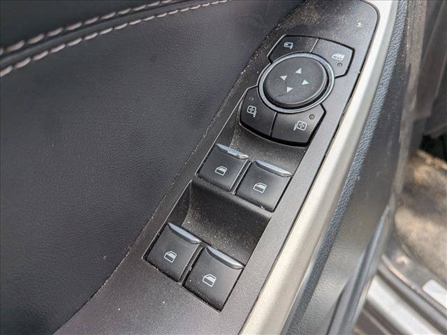 Used 2022 Ford Explorer Limited w/ Equipment Group 301A RWD image 11