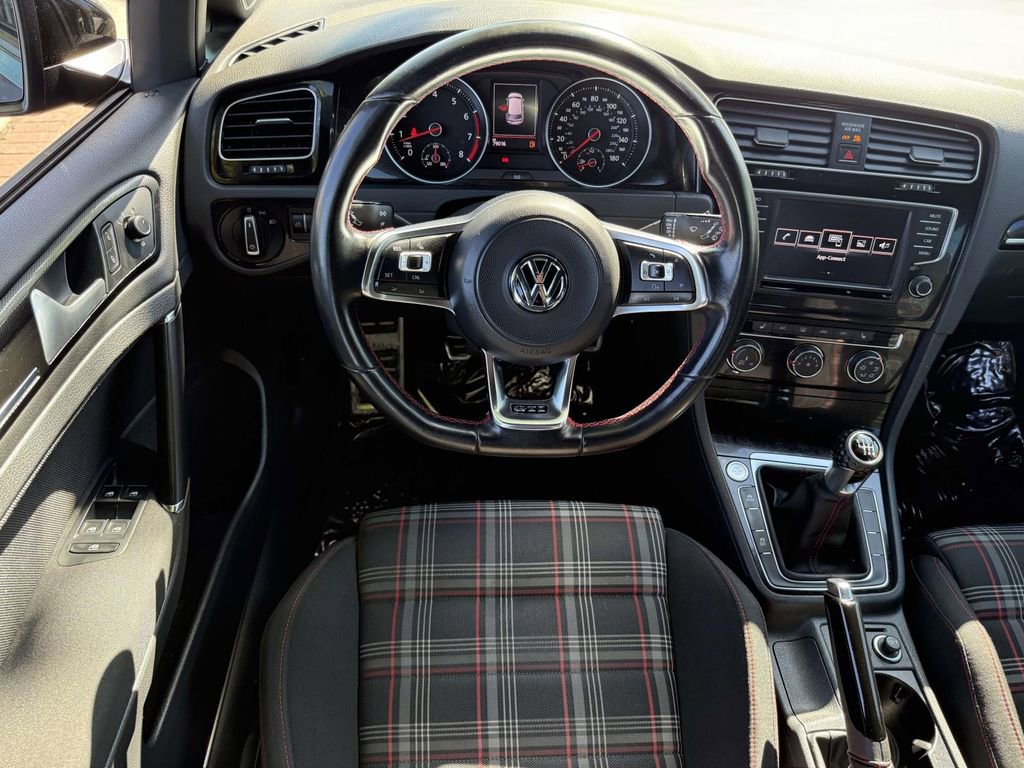 Used 2017 Volkswagen GTI Sport FWD image 10