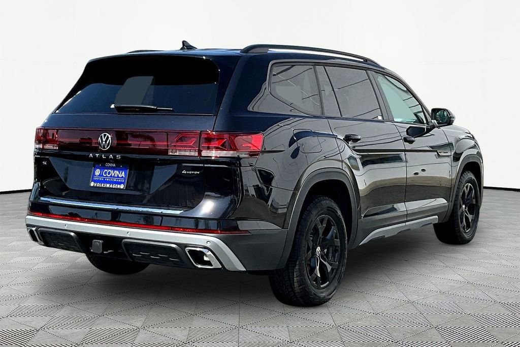 New 2026 Volkswagen Atlas Peak Edition image 6