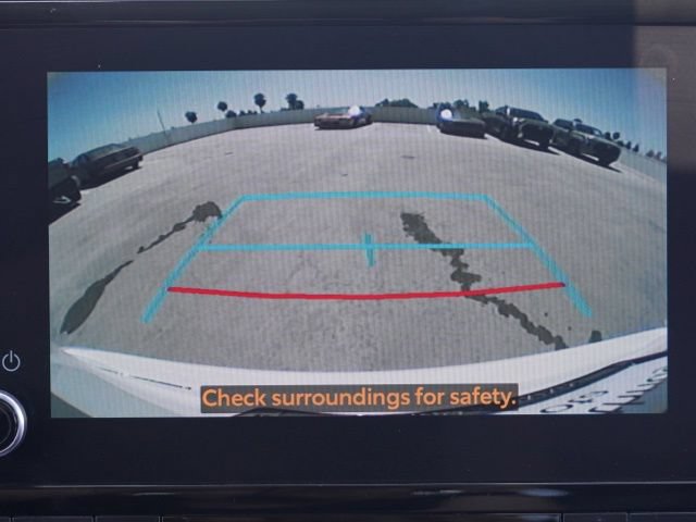 Used 2023 Toyota Highlander XLE FWD image 29