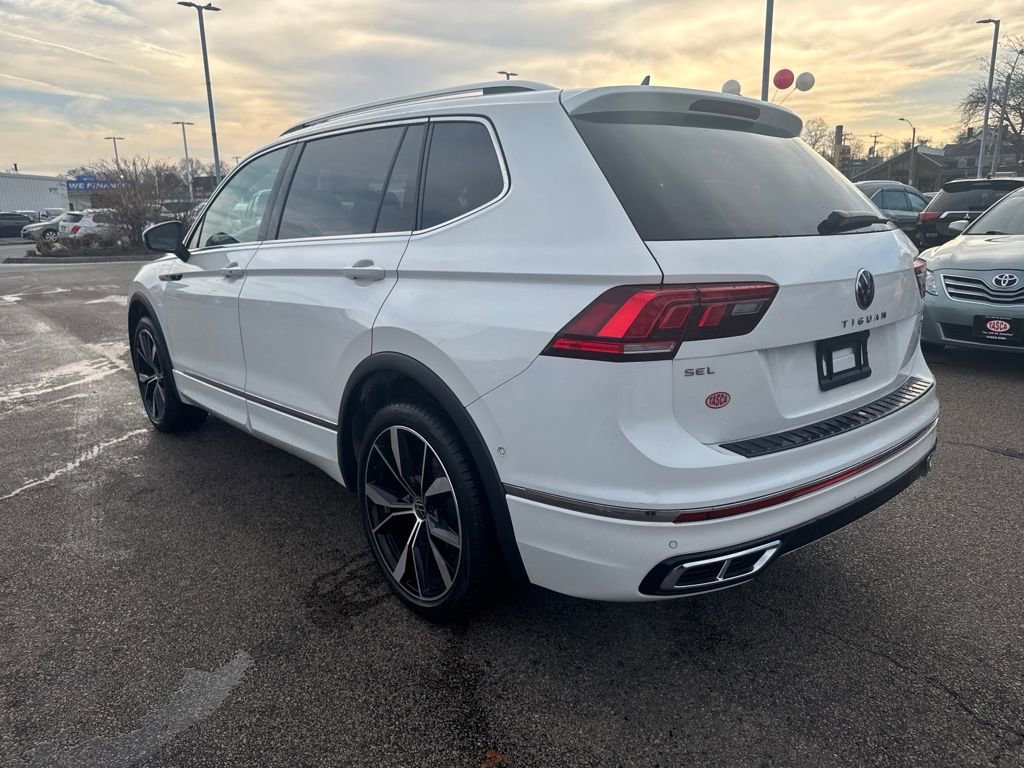 Used 2022 Volkswagen Tiguan SEL R-Line image 5