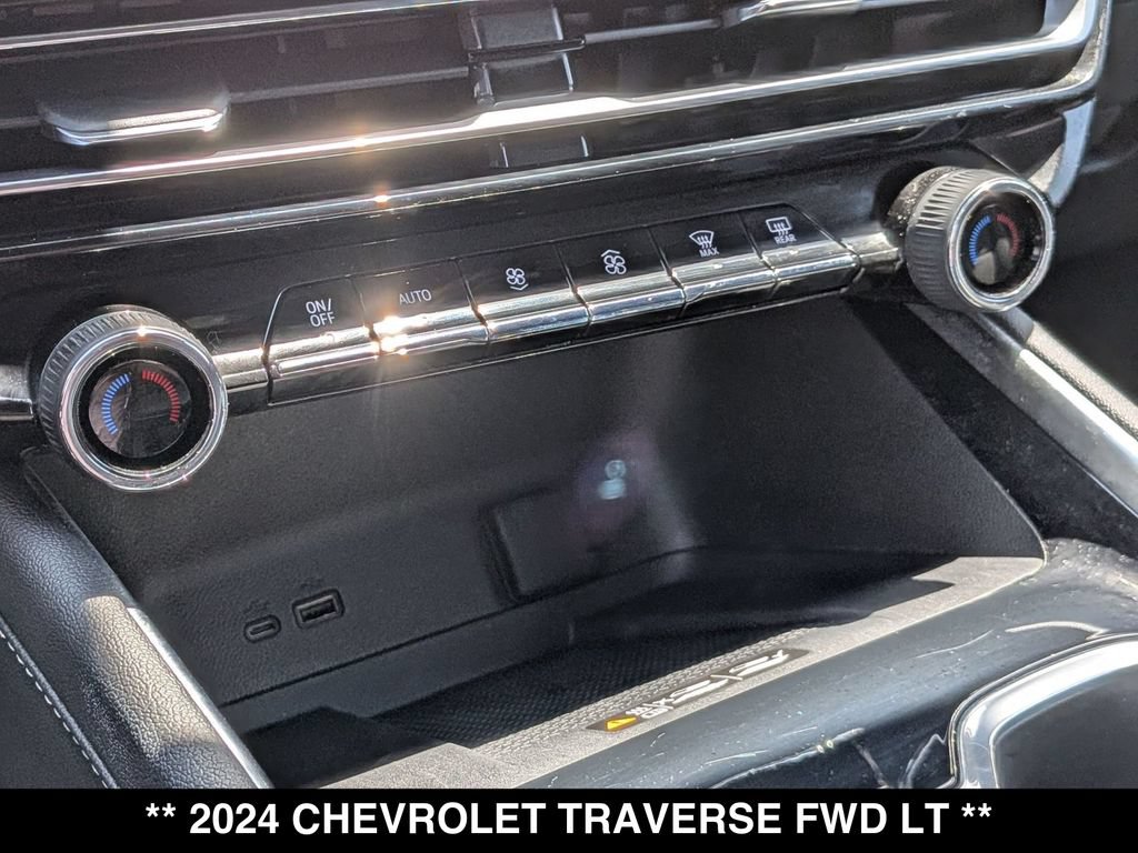 Used 2024 Chevrolet Traverse LT w/ Enhanced Driving Package FWD image 22