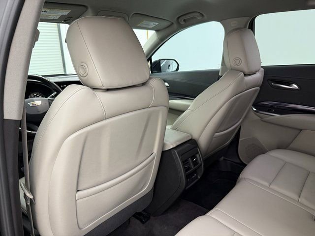 Used 2023 Cadillac XT4 Luxury w/ Cold Weather Package image 31