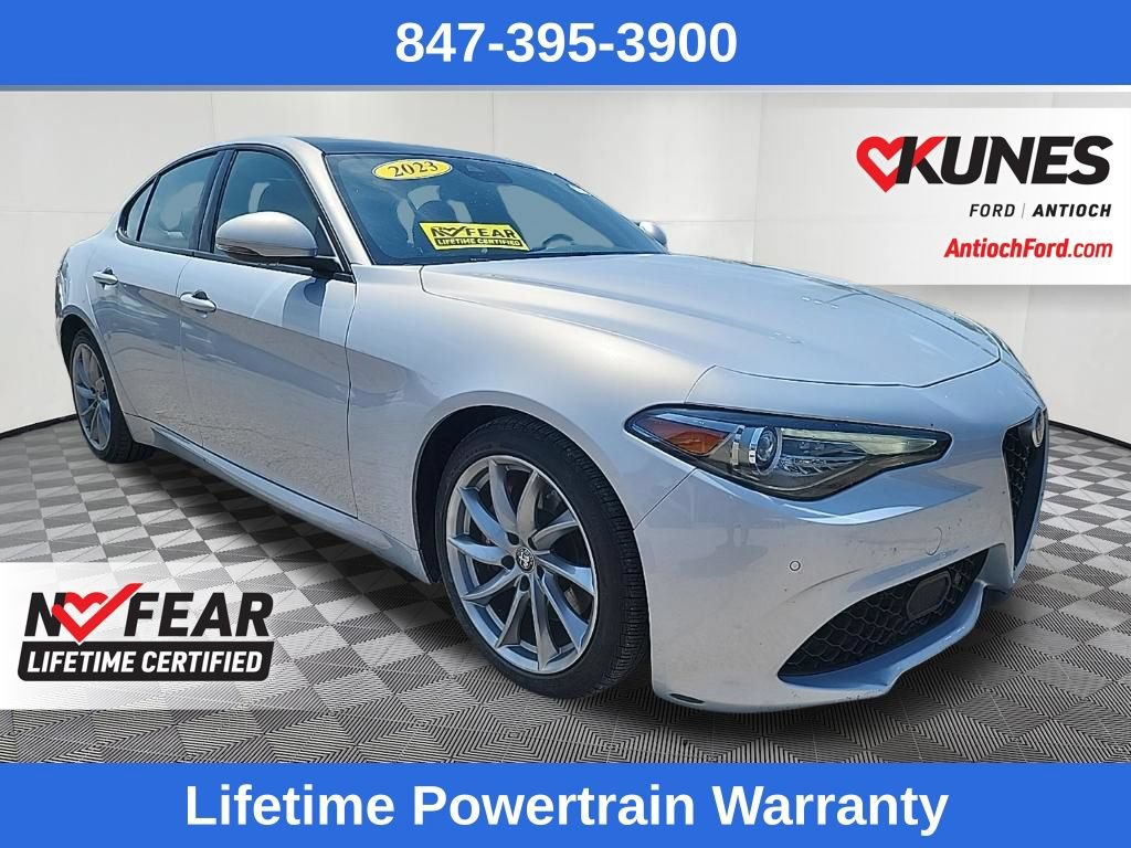 Used 2023 Alfa Romeo Giulia Sprint RWD video 1