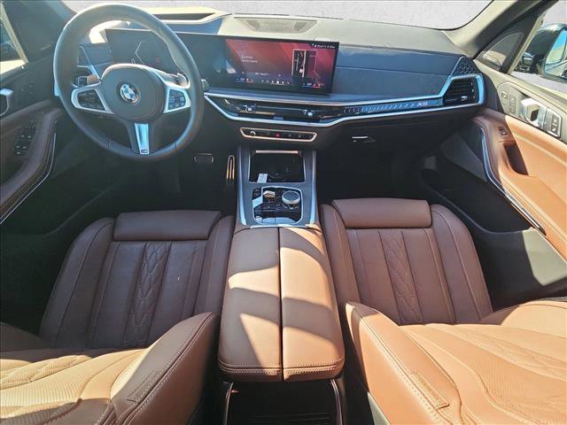 Used 2026 BMW X5 xDrive40i w/ M Sport Package image 16