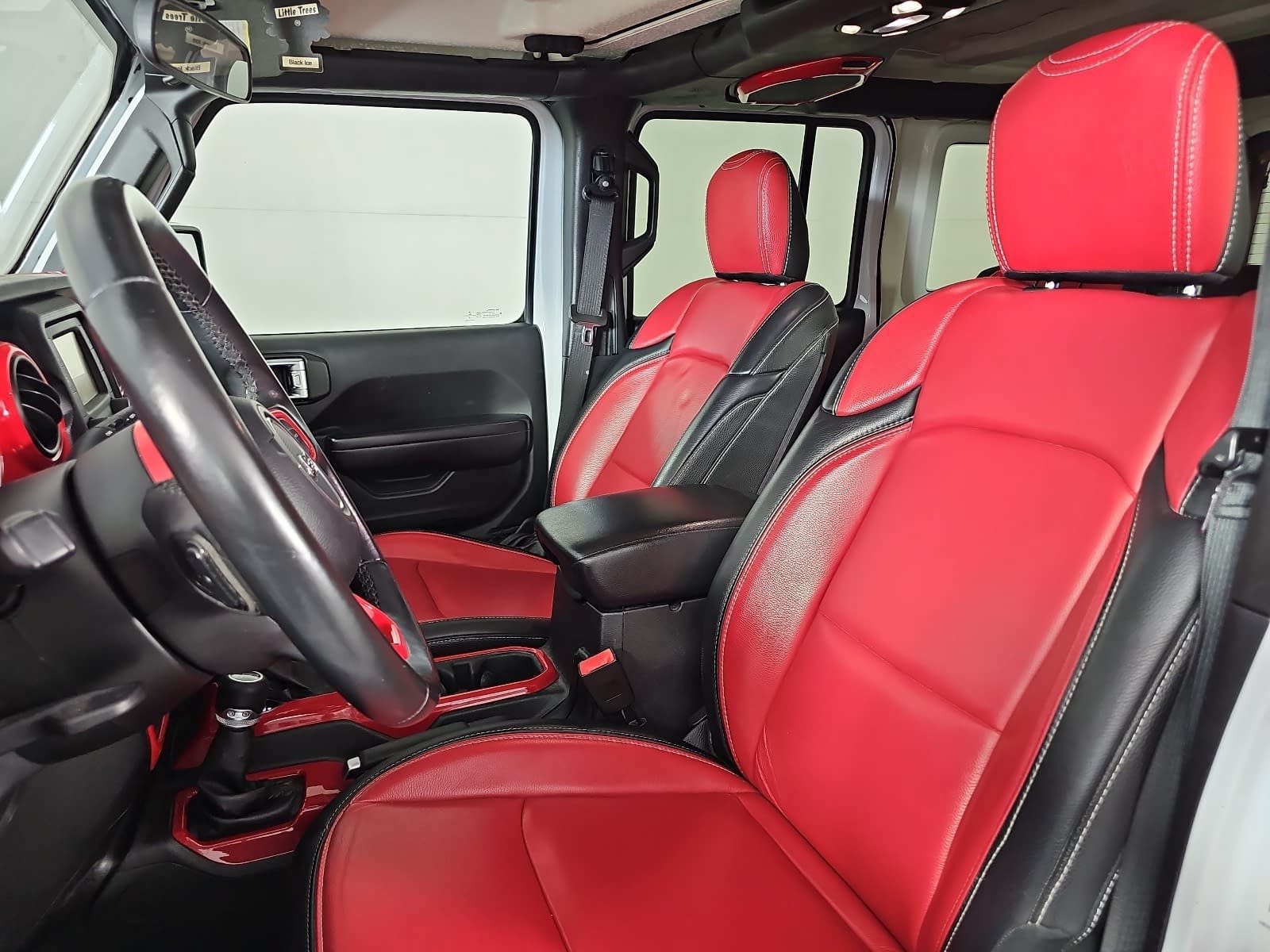 Used 2019 Jeep Wrangler Unlimited Sport S AWD/4WD image 14